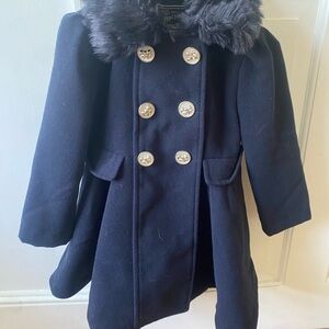 Chic Black Coat with Faux Fur Collar